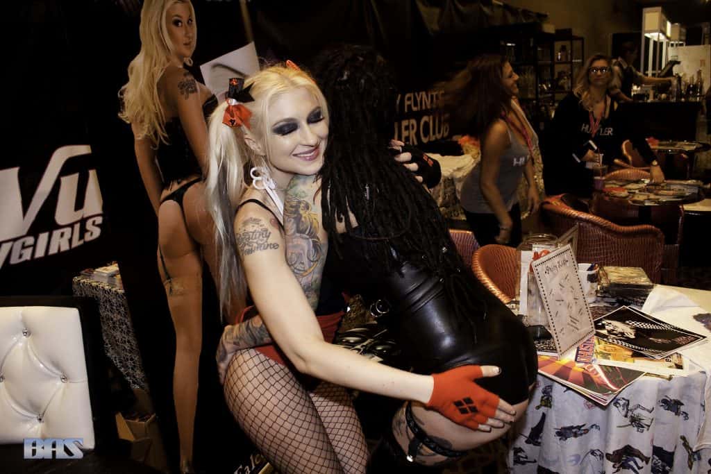 Leya_Falcon_as_Harley_Quinn_at_AVN_Adult_Entertainment_Expo_(25033909164)