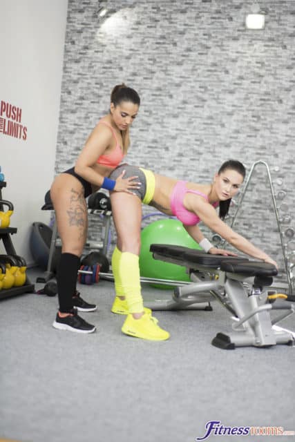 Barbara Bieber XXXBios - European pornstar Barbara Bieber in sexy workout gear - Fitness Rooms Barbara Bieber porn pics