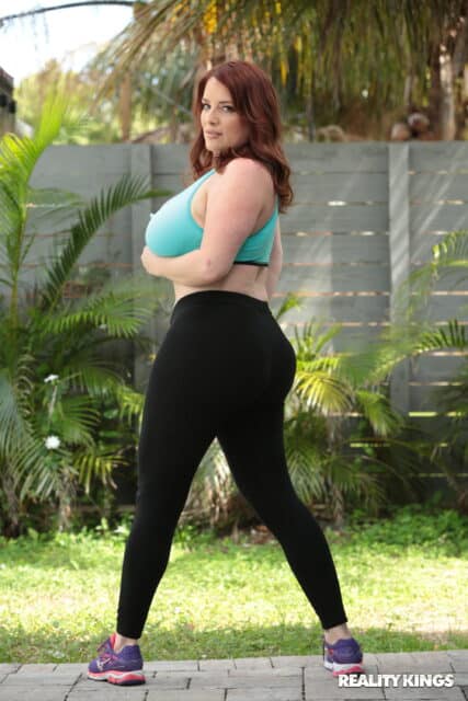 Maggie Green AdultWebcamSites - Hot all natural curvy MILF pornstar Maggie Green shows off her 34G big natural tits and big ass bubble butt booty in sexy blue sports bra, black yoga pants leggings and sneakers - Come Home With Me Reality Kings Maggie Green porn pics sfw