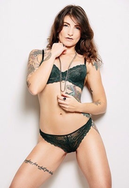 Adreena Winters XXXBios - Hot busty inked brunette British pornstar with tattoos Adreena Winters shows off her 32DD big tits and big ass bubble butt booty in sexy green lacy bra and green lace panties lingerie - Adreena_Winters FanCentro Adreena Winters porn pics sfw