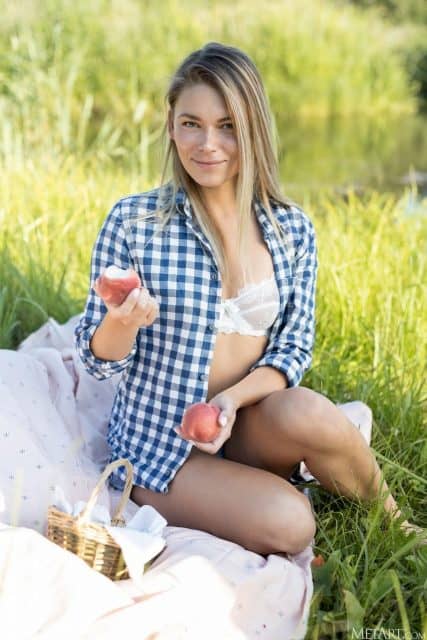 Top Belarusian pornstars XXXBios - Hottest Belarusian pornstar Paulina N aka Pauline Taylor porn pics sfw