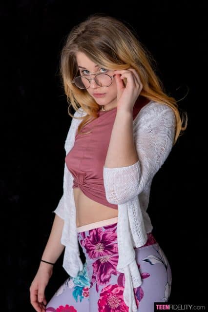 Taylor Blake XXXBios - Hottest petite all natural big booty pornstar Taylor Blake shows off her big ass bubble butt booty in sexy red shirt, white sweater cardigan, glasses and floral leggings pants - Teen Fidelity Taylor Blake porn pics sfw